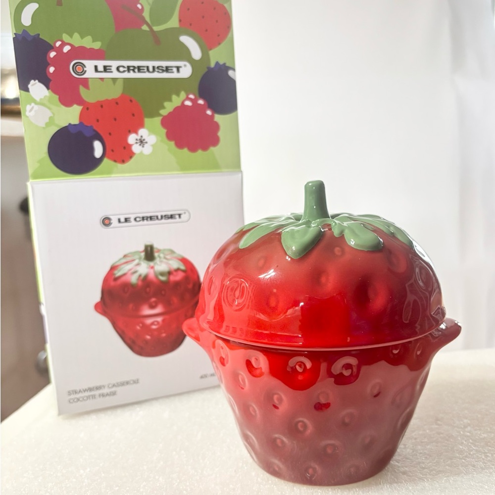 Le Creuset Strawberry Casserole mini Cocotte